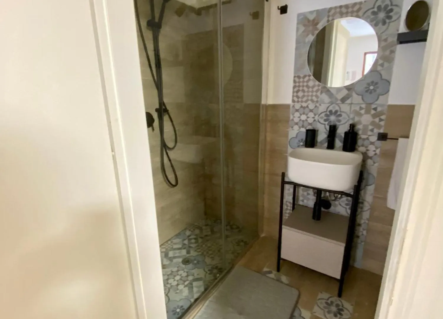 Apartamento La Mia Casetta Al Politeama Palermo Itália